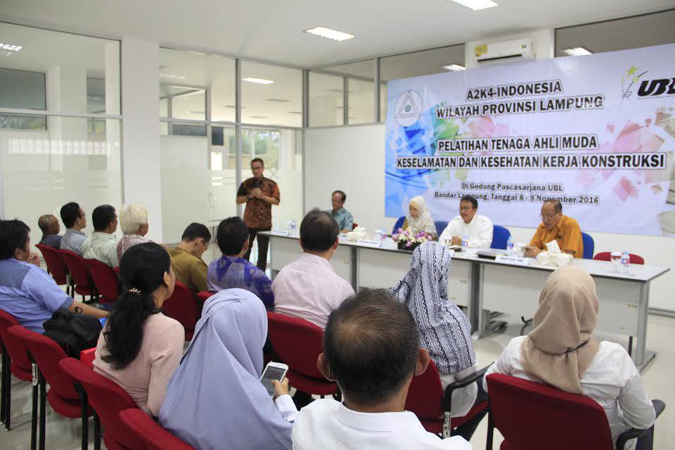 pelatihan Tenaga Muda Keselamatan dan Kesehatan Kerja Konstruksi (PTMK4) di wilayah Provinsi Lampung. 